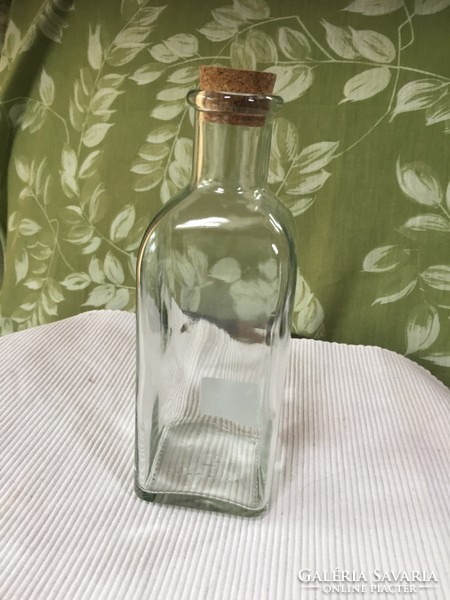 Square glass bottle 0.5 liter (ü)