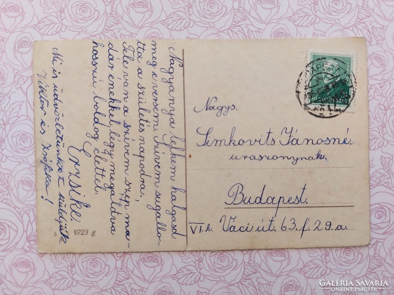Régi képeslap 1935 levelezőlap kislány virággal