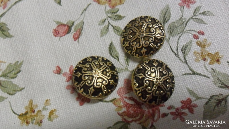 3 Pcs retro metal, gold-bronze button with ears 2 cm. Tailoring and sewing are creative.