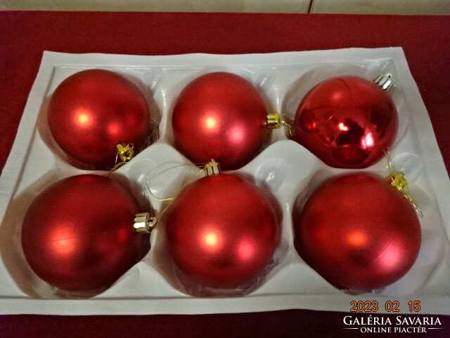 Hat darab piros karácsonyi gömb, átmérője 8 cm. Jókai.