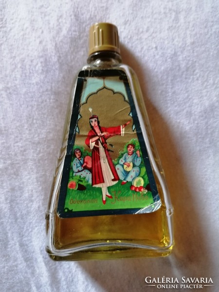 Régi orosz kölni, nagyanyáink parfümje