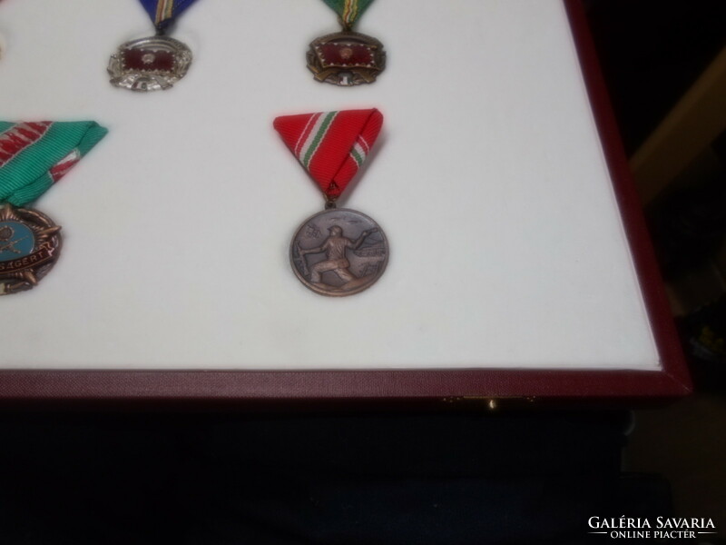 III. Planned awards of World War I !!! Rrrr !!!! 17 Pieces !!! In a gift box !!!