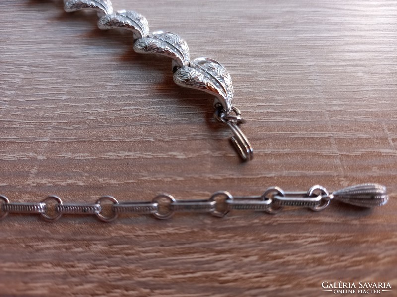 Necklace made of vintage silver colored leaf shapes, necklace