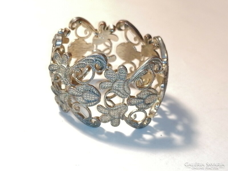 Metal lace bracelet (915)