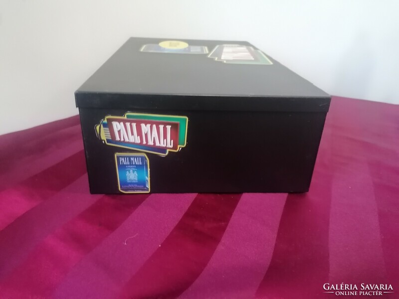 Retro pall mall metal cigarette box