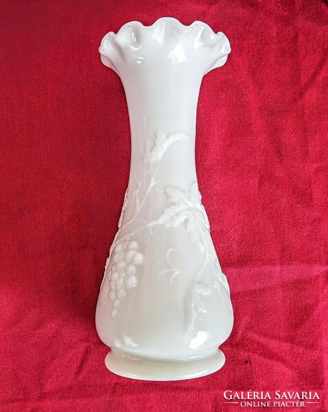 French white opal glass vase 21cm