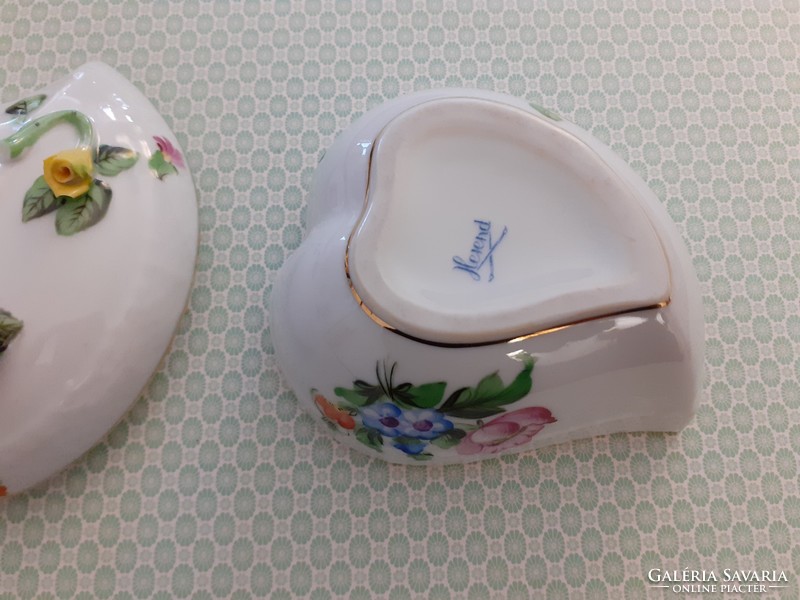 Old Herend porcelain heart shaped bonbonier damaged