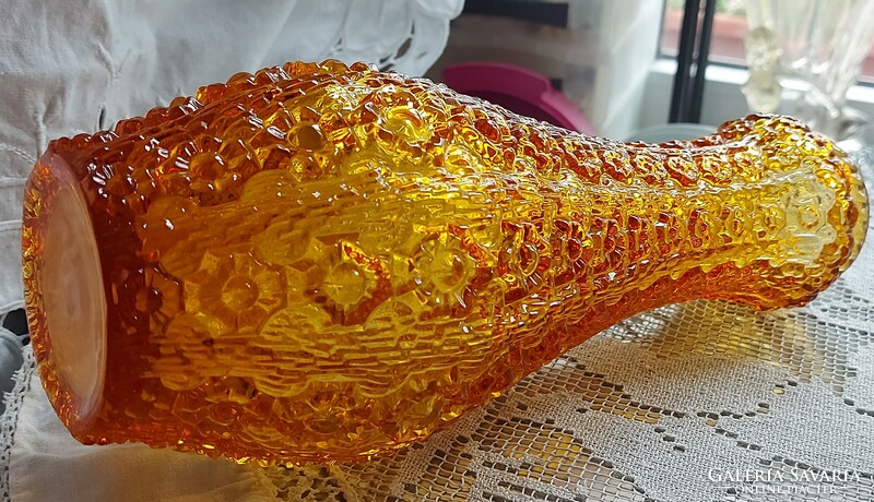 Oberglas amber golden glass vase