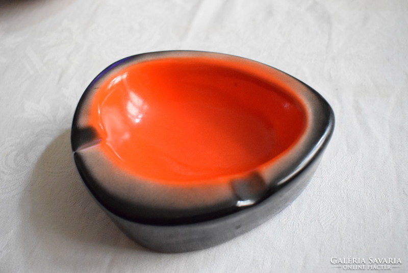 Art and craft retro Bodrog Kresztúr ceramic ashtray ash bowl ashtray 15.5 x 13.5 x 4.5 cm