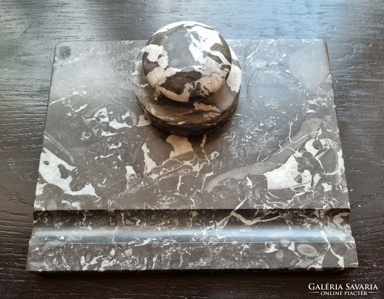 Marble inkwell