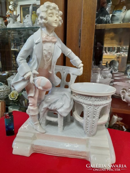 XIX.Század Vége Austria,Podany Jellegű Lovas Fiú Porcelán Figura,Szobor,Életkép.37 cm.