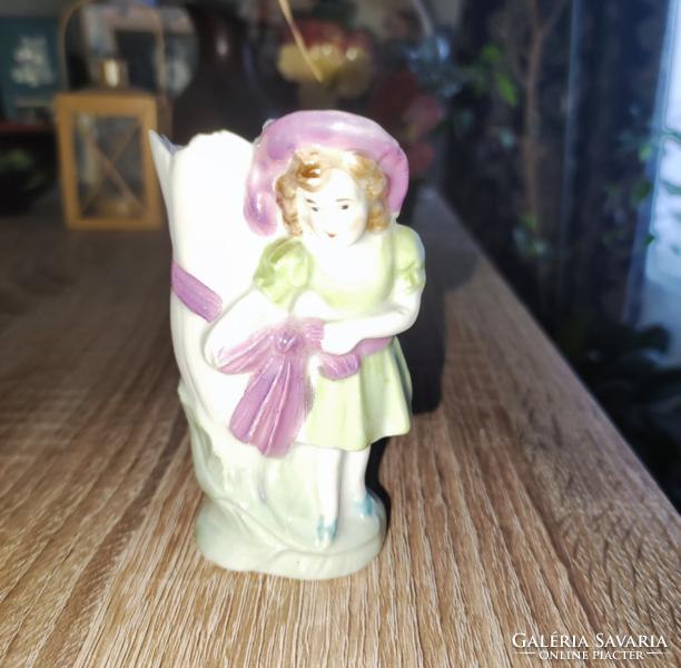 Porcelán női alakos ibolya váza