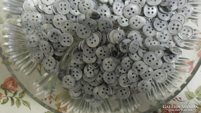 Four-hole, marbled light filter colored plastic shirt button 13mm, creative cutting and sewing.