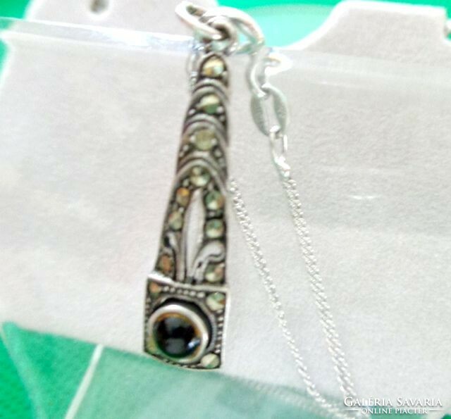Silver onyx marcasite pendant and chain