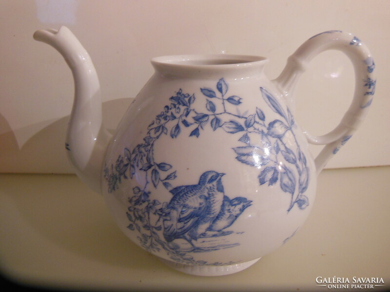 Jug - 1.4 liters - different pattern on the sides - 22 x 15 x 15 cm - porcelain - - perfect