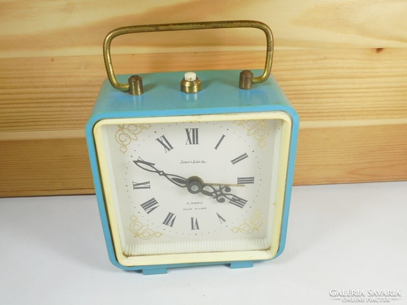 Retro old alarm clock alarm clock alarm clock jantar ussr soviet russian