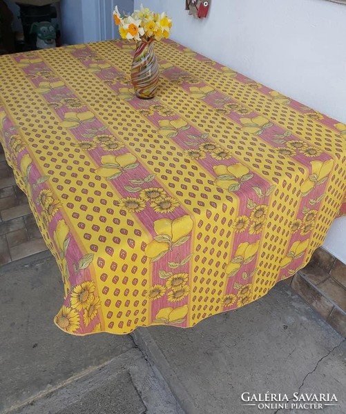 158*235 Cm tablecloth with sunflower pattern