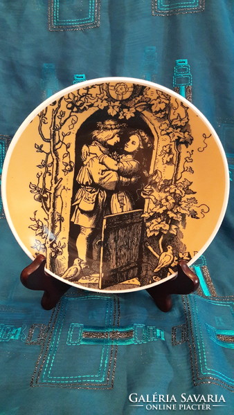 Medieval knight, romantic scene porcelain plate, wall plate (m3378)