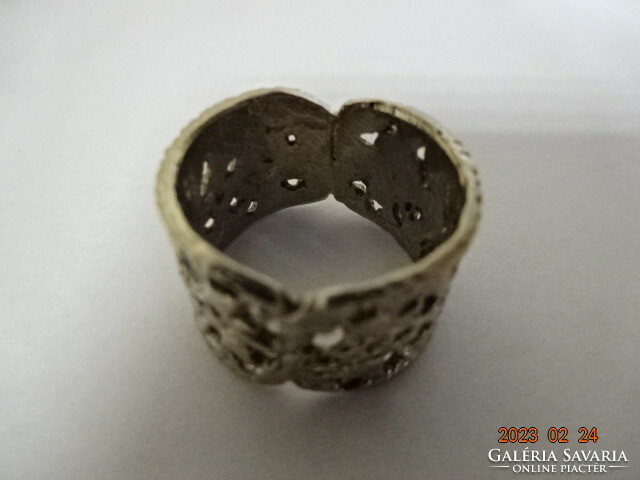 Silver-plated women's ring with openwork pattern, inner diameter 17 mm. Jokai.
