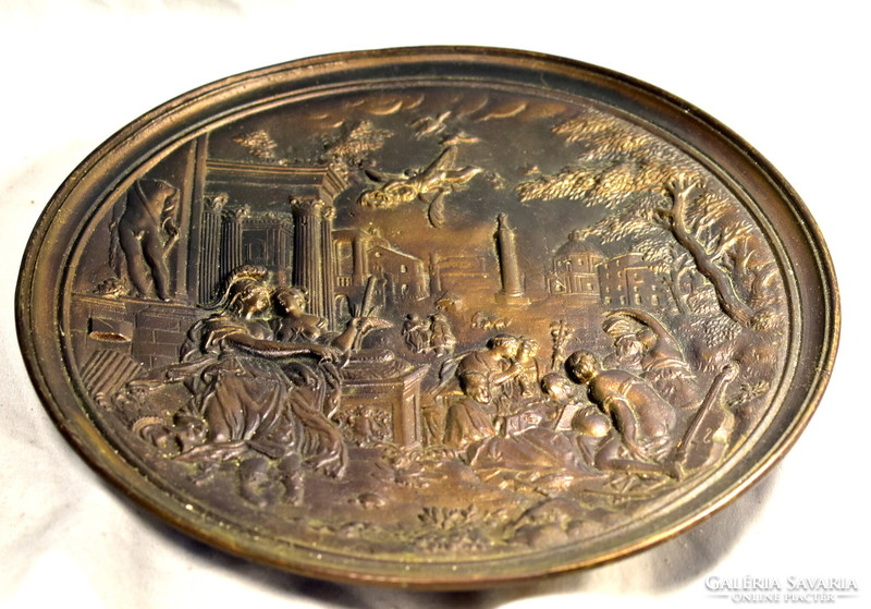Antique historicizing scene bronze wall decoration bowl