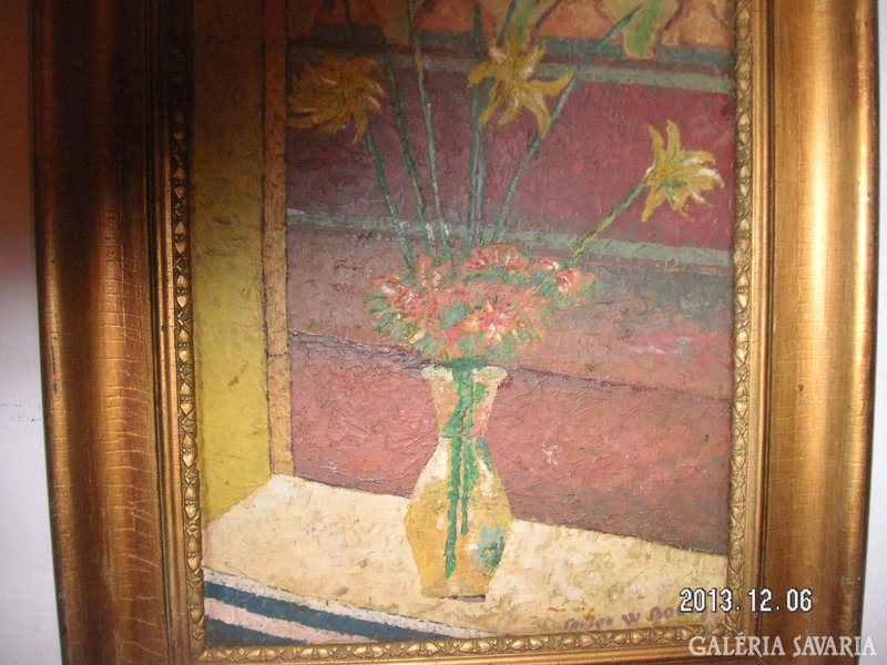 Still life with flowers, very nicely painted, in a contemporary wide wooden frame. Signora w. Bondy.