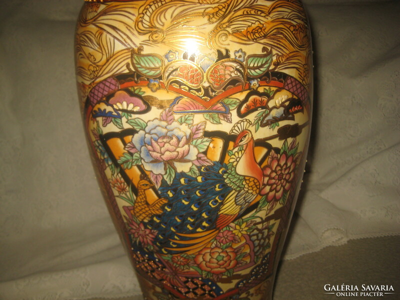 Oriental floor vase, hand painted, with a lot of gold, flawless, approx. 60 cm