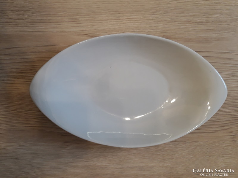 White porcelain serving bowl