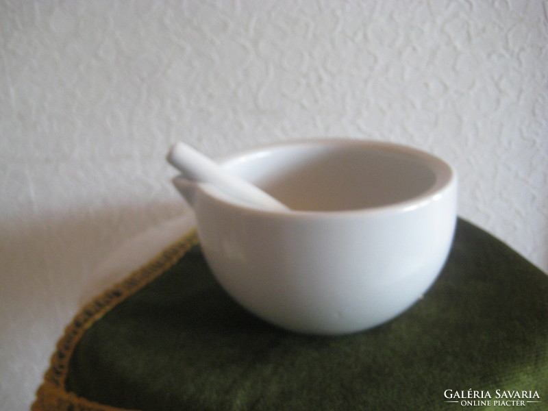 Drasche, apothecary pot with a break, 13.5 cm