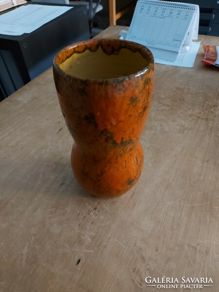 Make an offer on it! Table vase marked (probably lakehead) 402
