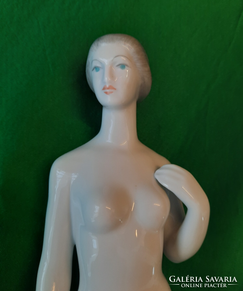A rare standing female nude from Hollóháza, 28 cm