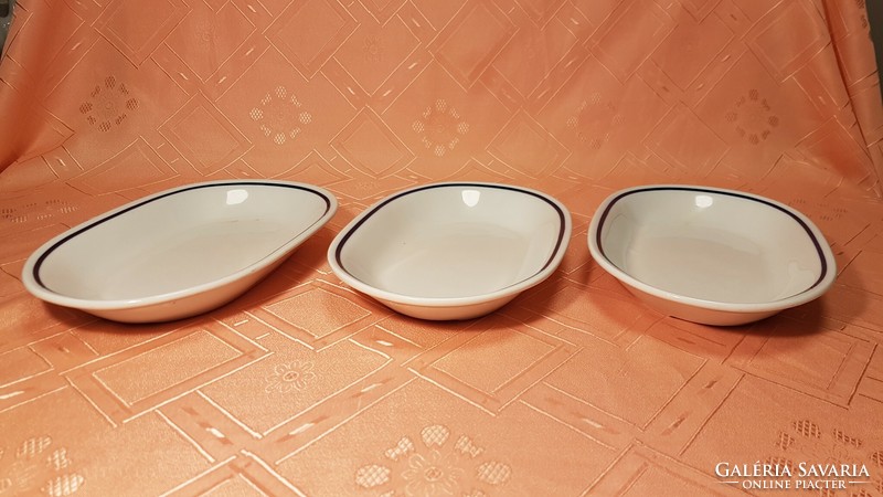 1 Ft-ról! 3 darab Alföldi Porcelán virslis tányér 16 cm x 25,5 cm