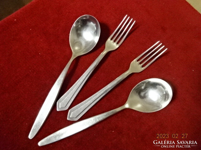 Chrome cutlery, two spoons and two forks. Jokai.