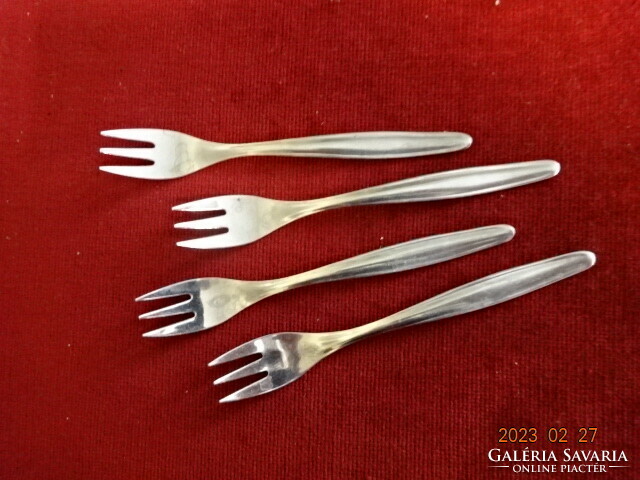 Chrome-plated cutlery, four cake forks. Jokai.