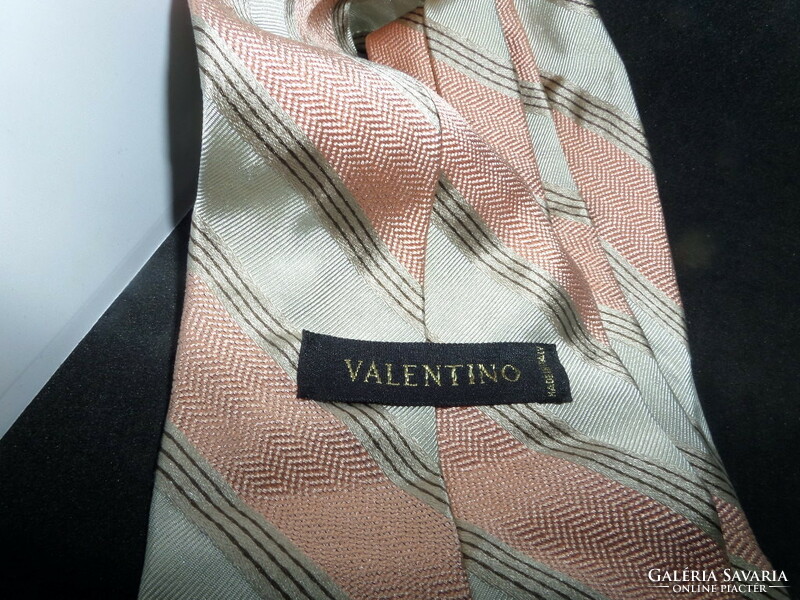 Valentino (eredeti) vintage makulátlan selyem nyakkendő