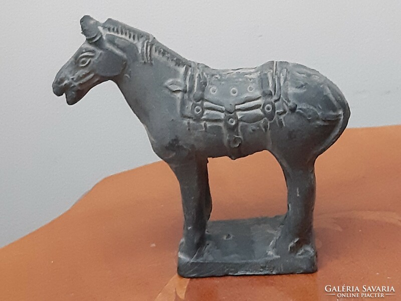 Chinese clay soldier and horse replica from china gray terracotta statue