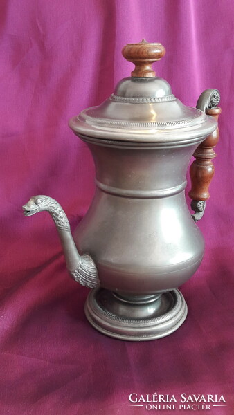 Antique pewter jug with coat of arms (l3424)