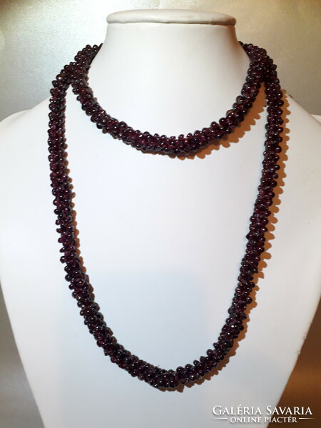 Beautifully strung garnet mineral chain long necklace 86 cm