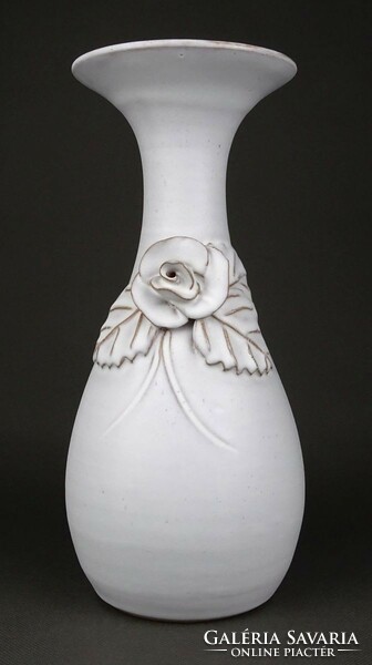 1M063 Retro rózsadíszes fehér kerámia váza 25 cm