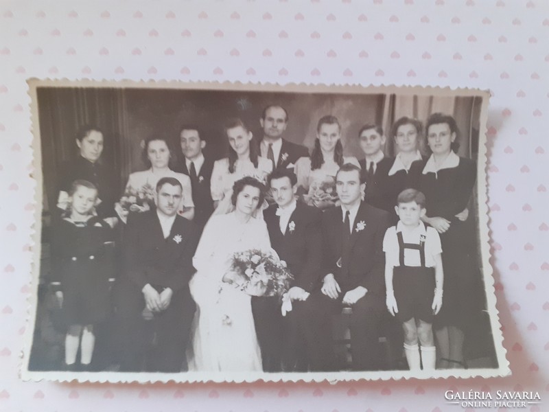 Old wedding group photo