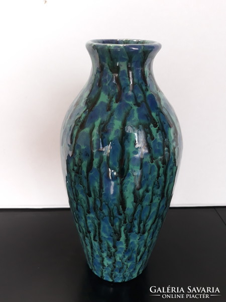 A tenger színeiben pompázó retro német kerámia váza