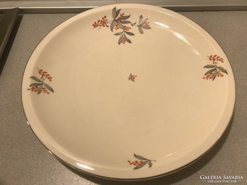 Antique haas & czjzek serving bowl on a cream-colored base with small flowers, diameter 28.5 cm