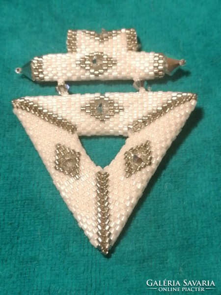 Necklaces made of Swarovski pearls (135)