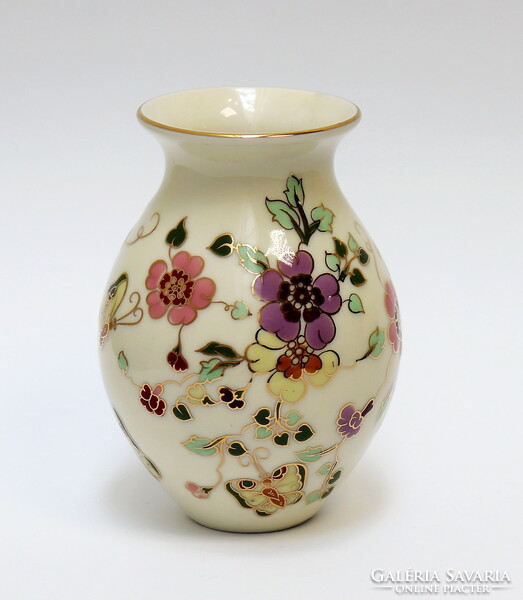 Beautiful Zsolnay vase, 13 cm