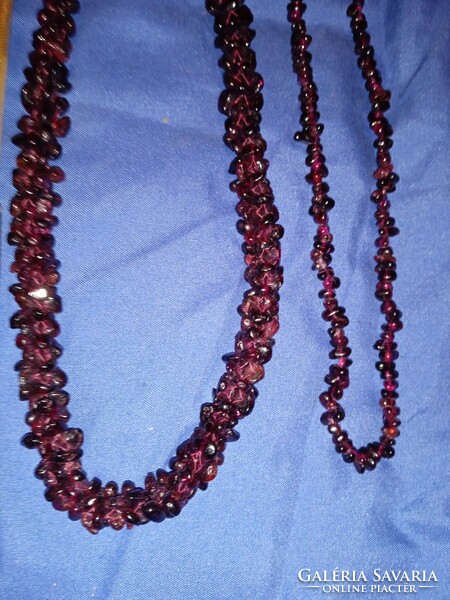 Garnet necklace and bracelet