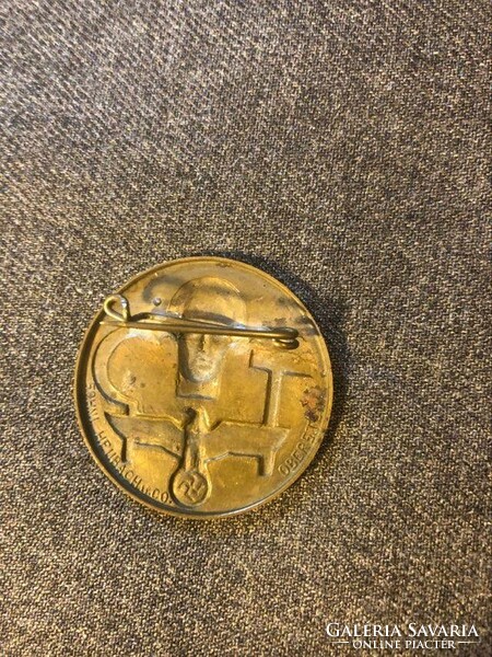 German 1934 badge, german tag der arbeit 1934 tinnie