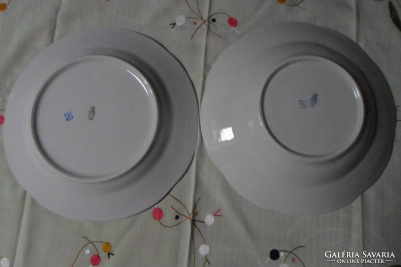 Zsolnay porcelain, violet plate 4. (Deep, flat)