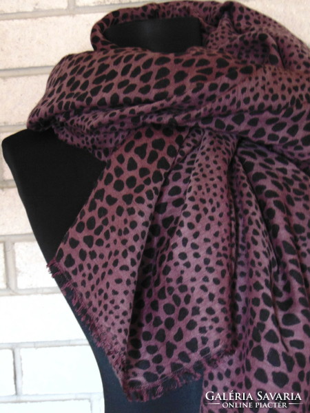 Large purple scarf, stole with cheetah spotted pattern