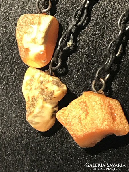 Amber pendant with amber pendants! Pin secured! Immaculate condition!