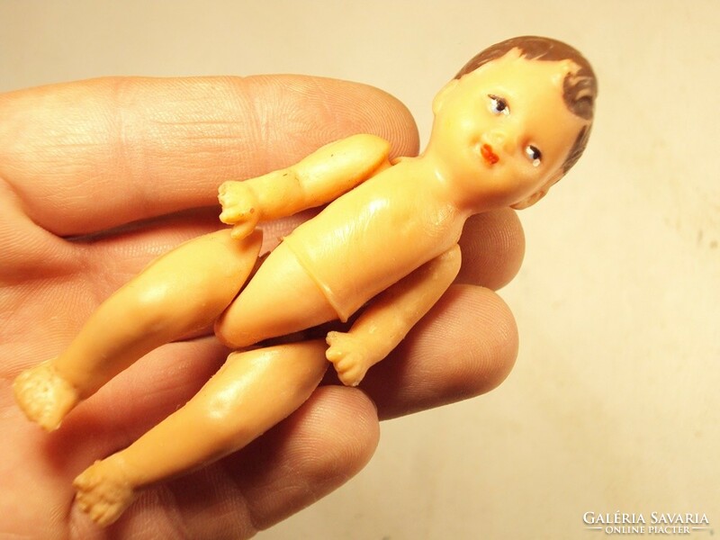 Retro régi játék műanyag gumi - trafikáru - baba kisfiú 1960-1970-es évekből