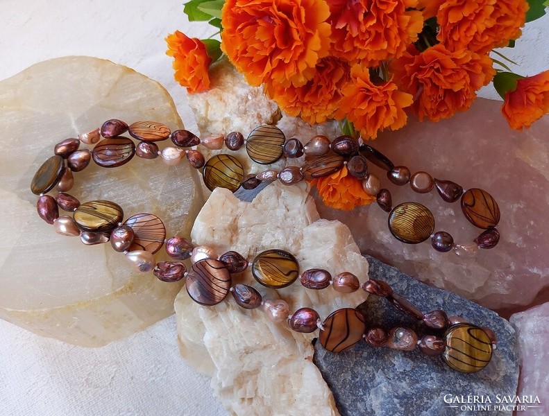 Beautiful plant. Long large-eyed freshwater shell true pearl necklace with shell discs